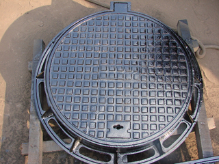 D400 550 manhole cover